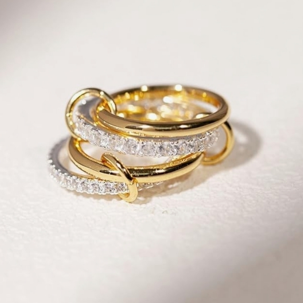 NEW 2-Tone Interlocking Stacked Ring Size 6 Available - Picture 3 of 6